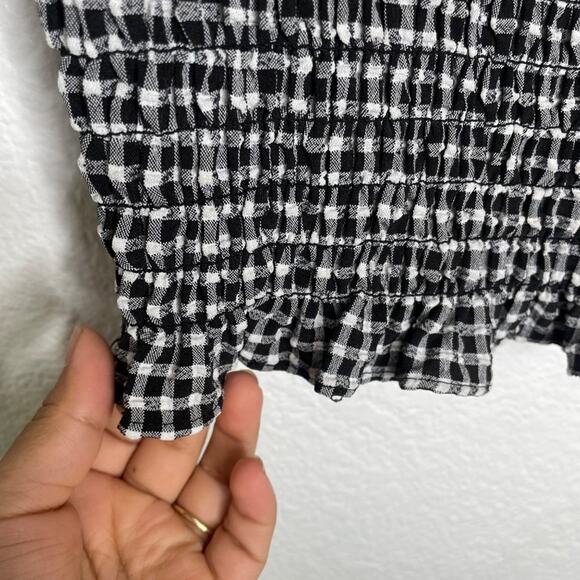 Sienna Sky Womens Top Size L Black White Checkered Smocked Sleeveless Casual - Picture 10 of 12